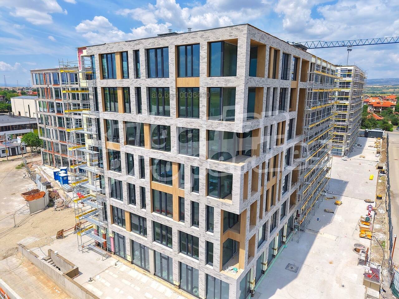 Foto 5 von 12 — AMur Gardens - висок клас комплекс със зеленина, детска площадка и магазини в Костинброд