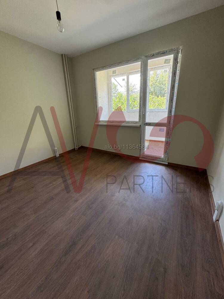 Foto 1 von 7 — Едностаен апартамент във Връбница 1