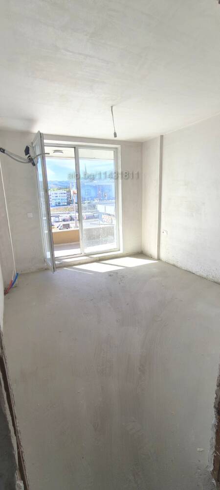 Foto 5 von 10 — Двустаен апартамент в Младост 4