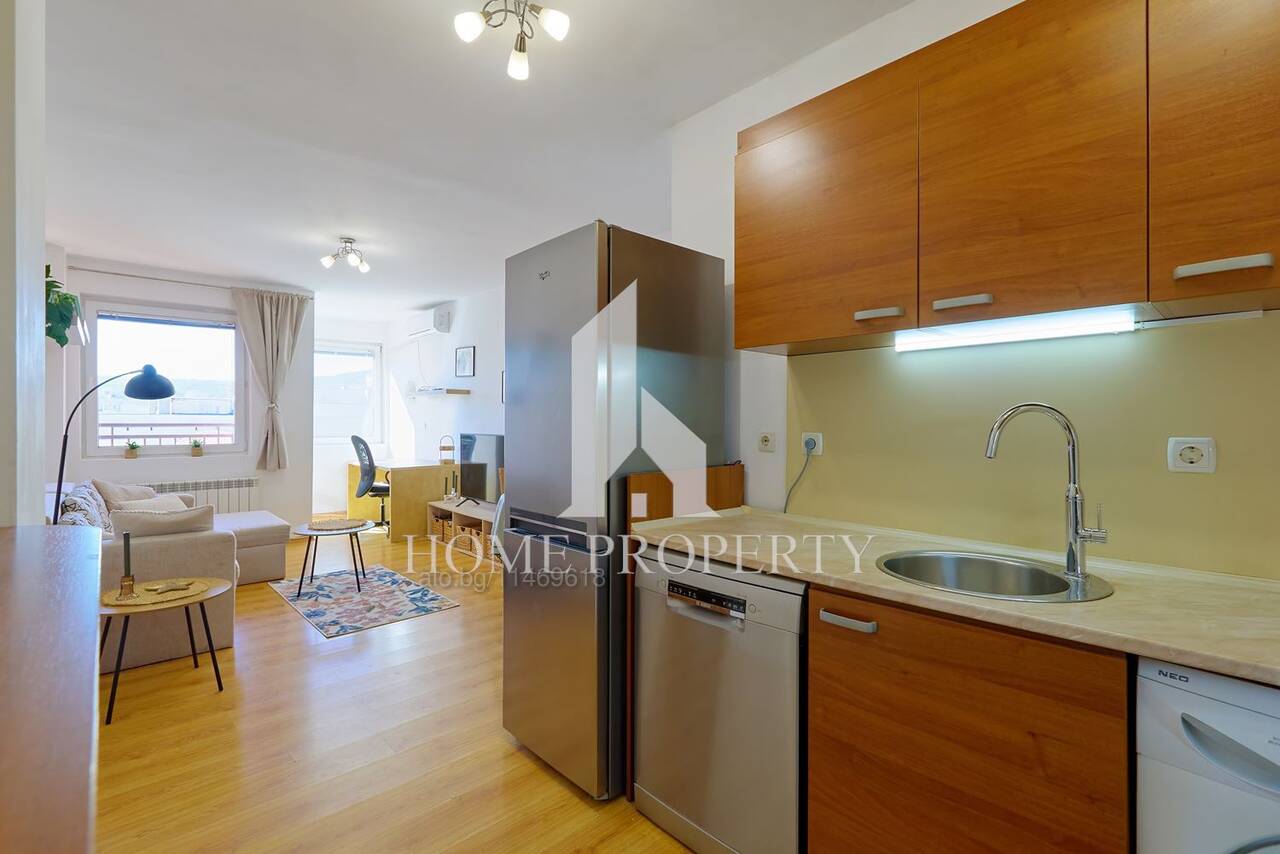 Foto 5 von 12 — Двустаен апартамент 80 кв.м Тухла 2008 г. 8 етаж Непоследен