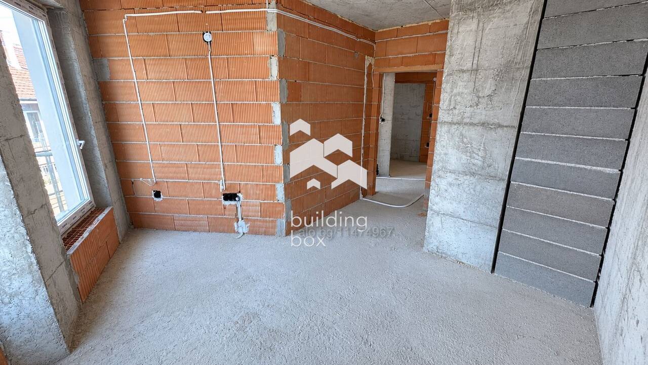 Foto 5 von 12 — Тристаен апартамент в централната част на гр. София