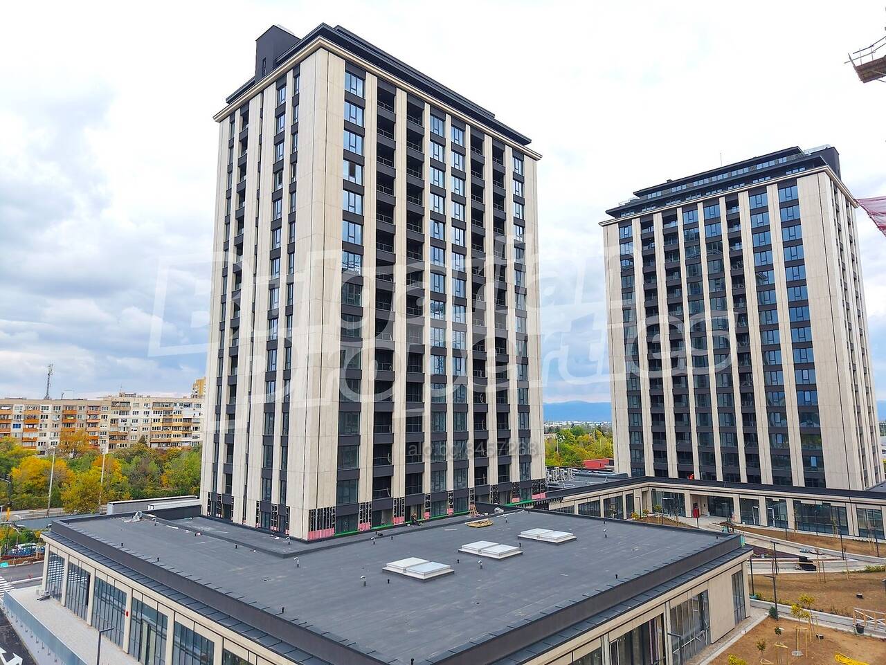 Foto 8 von 12 — Central Park - 7 сгради с 12 дка парк