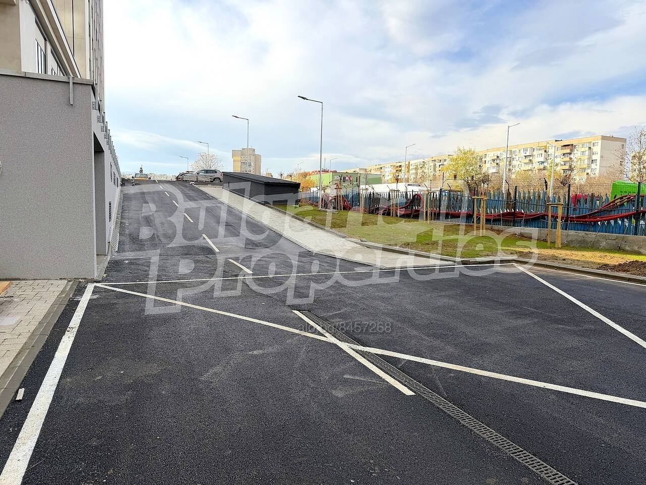 Foto 11 von 12 — Central Park - 7 сгради с 12 дка парк
