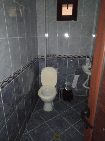 Foto 12 von 12 — Парцел с къща