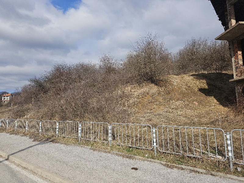 Foto 1 von 2 — Парцел