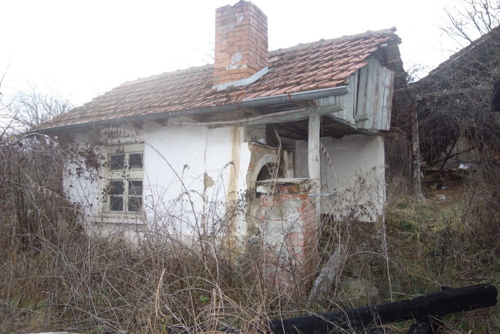Foto 7 von 7 — Парцел с къща