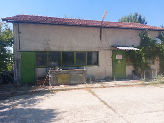 Foto 2 von 13 — Търговски имот