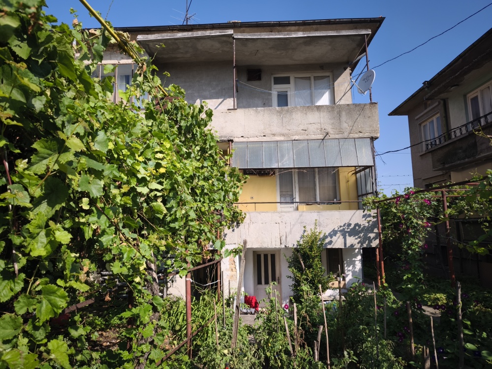 Foto 1 von 6 — Етаж от къща