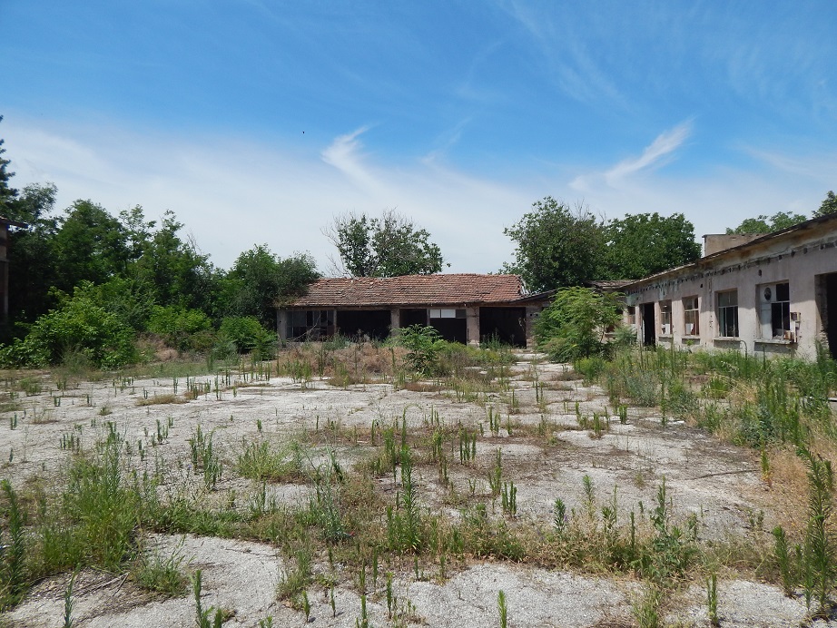 Foto 5 von 13 — Производствен имот