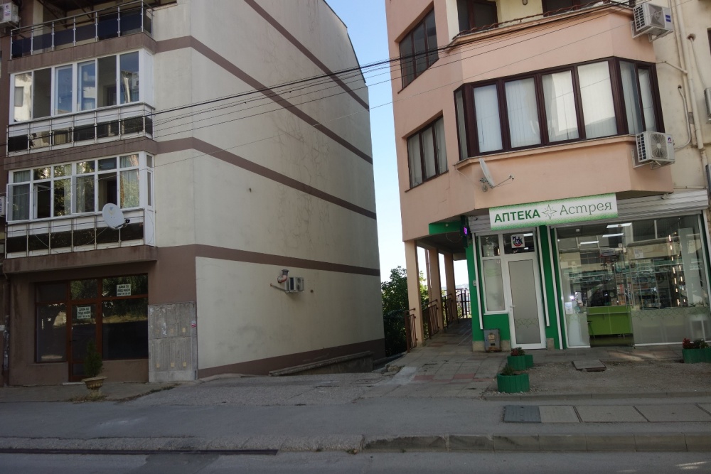 Foto 2 von 8 — Паркомясто