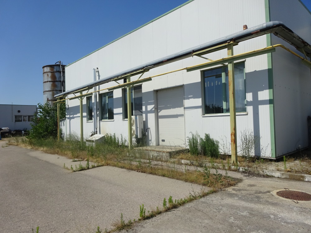 Foto 9 von 11 — Производствен имот
