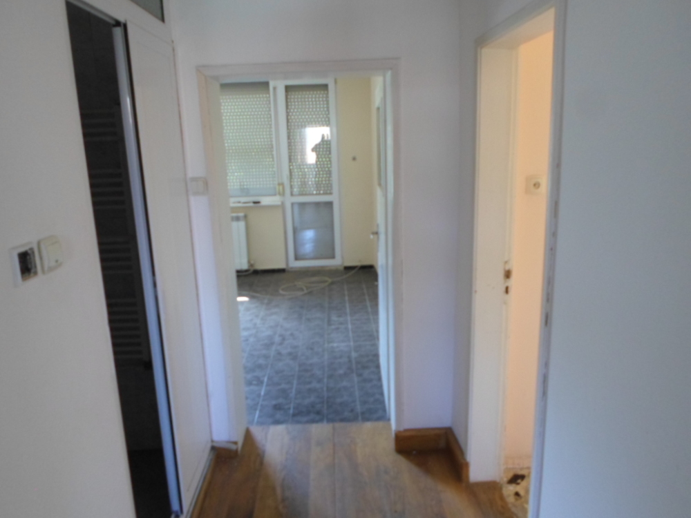 Foto 9 von 14 — Тристаен апартамент