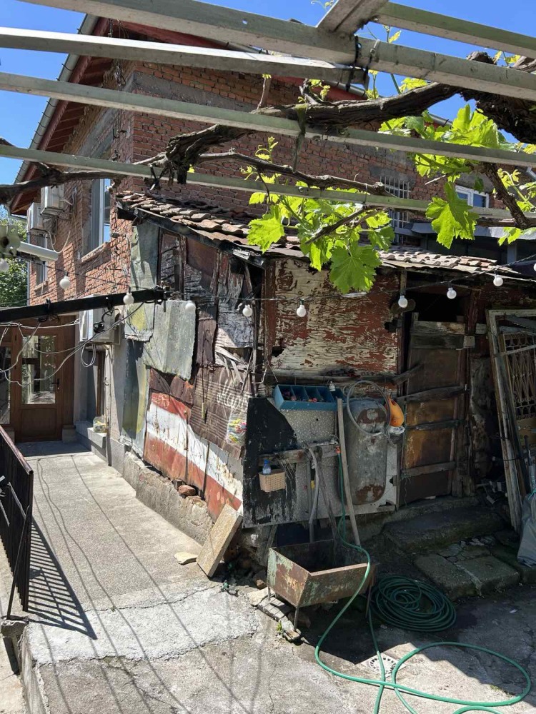 Foto 9 von 9 — Други