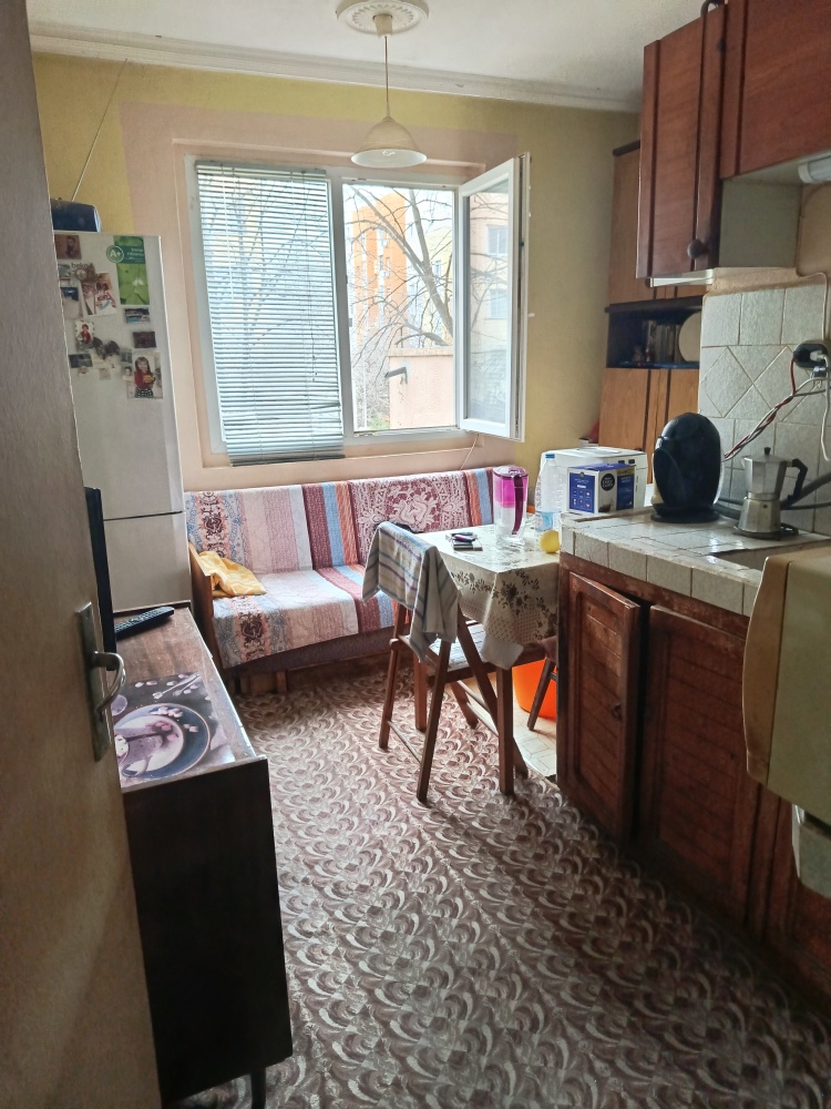 Foto 6 von 8 — Тристаен апартамент