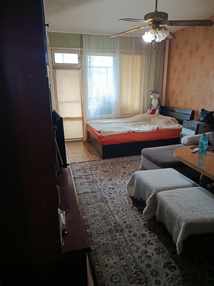 Foto 8 von 8 — Тристаен апартамент