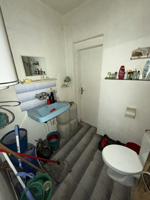 Foto 5 von 15 — Парцел с къща