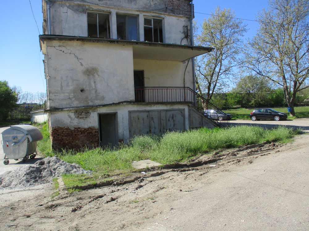 Foto 1 von 6 — Производствен имот