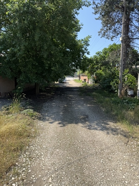 Foto 4 von 6 — Къща с парцел