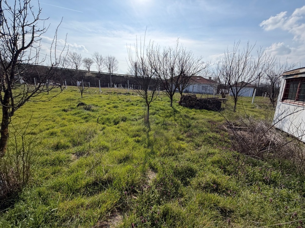 Foto 1 von 3 — Парцел