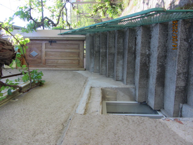 Foto 4 von 12 — Парцел с къща
