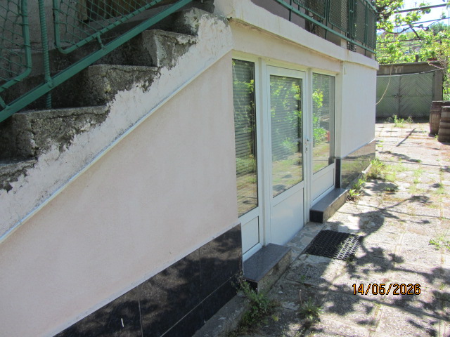 Foto 5 von 12 — Парцел с къща
