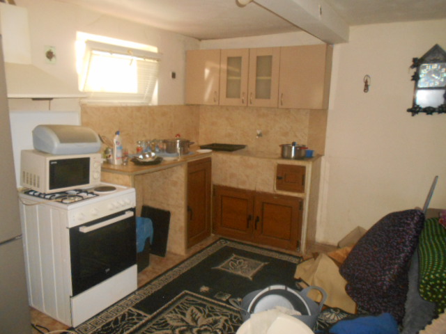 Foto 3 von 8 — Парцел с къща