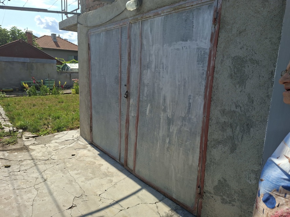 Foto 9 von 11 — Къща