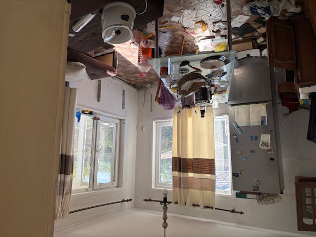 Foto 5 von 12 — Парцел с къща