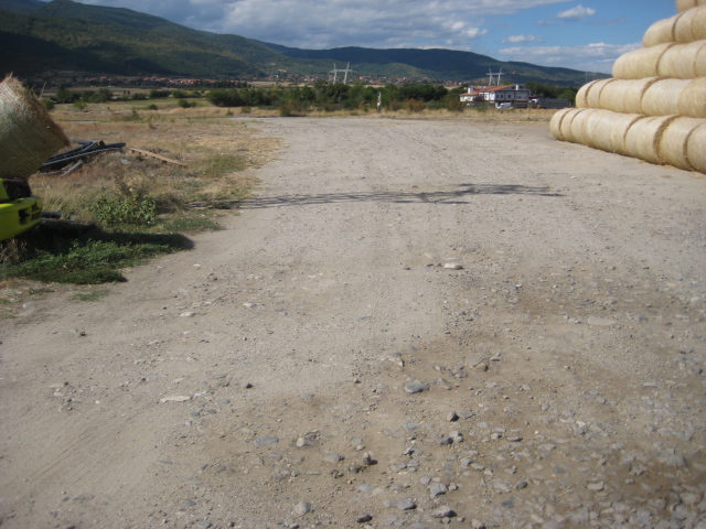Foto 2 von 9 — Земеделска земя