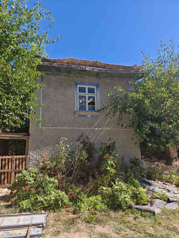 Foto 8 von 12 — Жилищна сграда