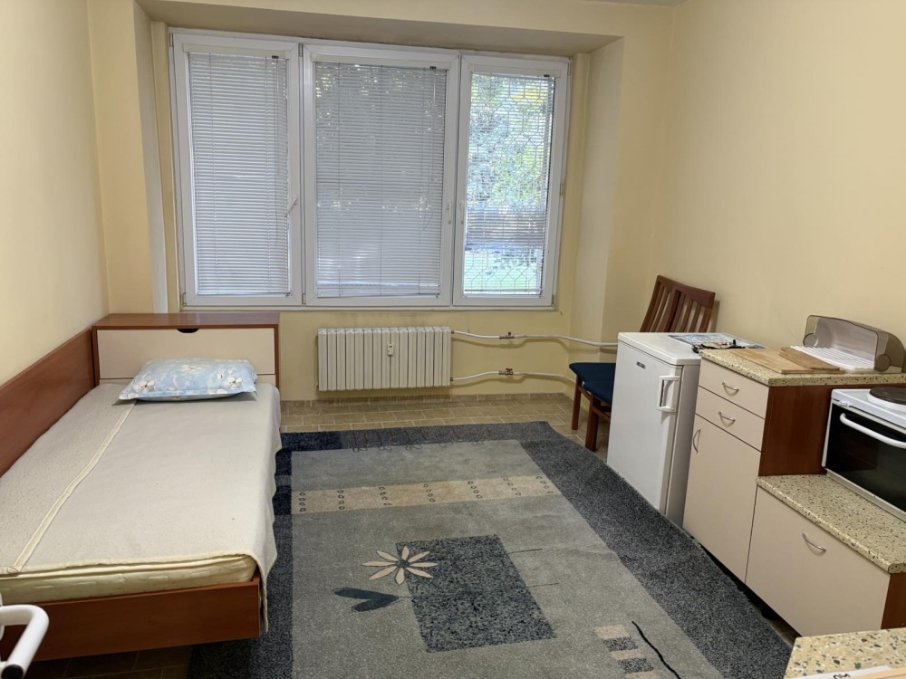 Foto 1 von 7 — Едностаен апартамент