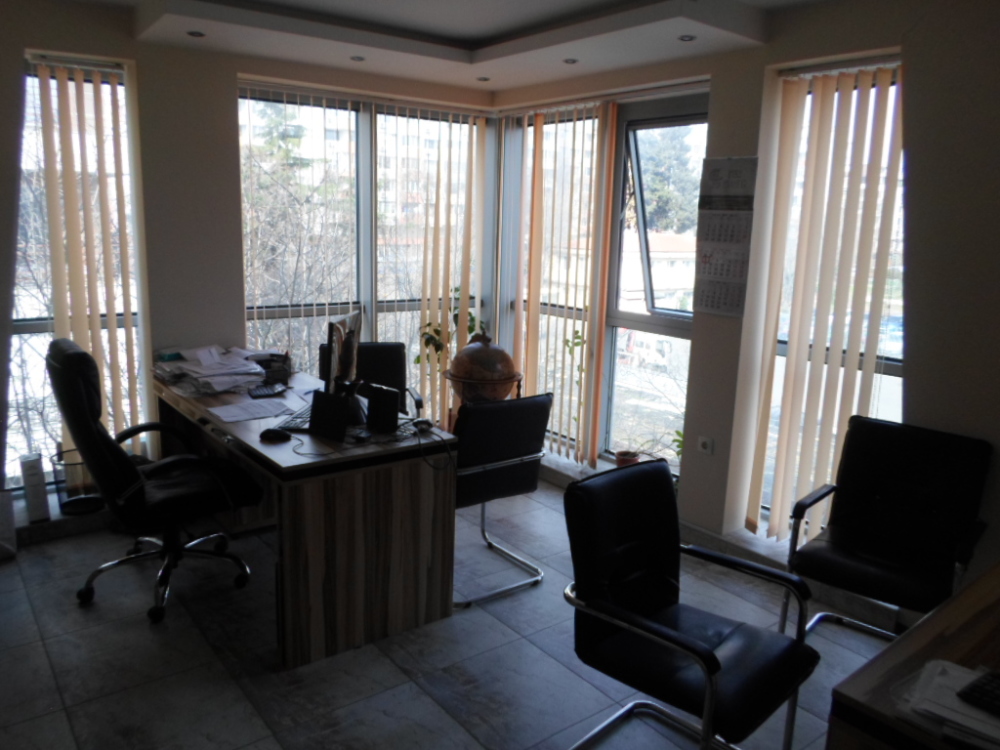 Foto 7 von 12 — Офис
