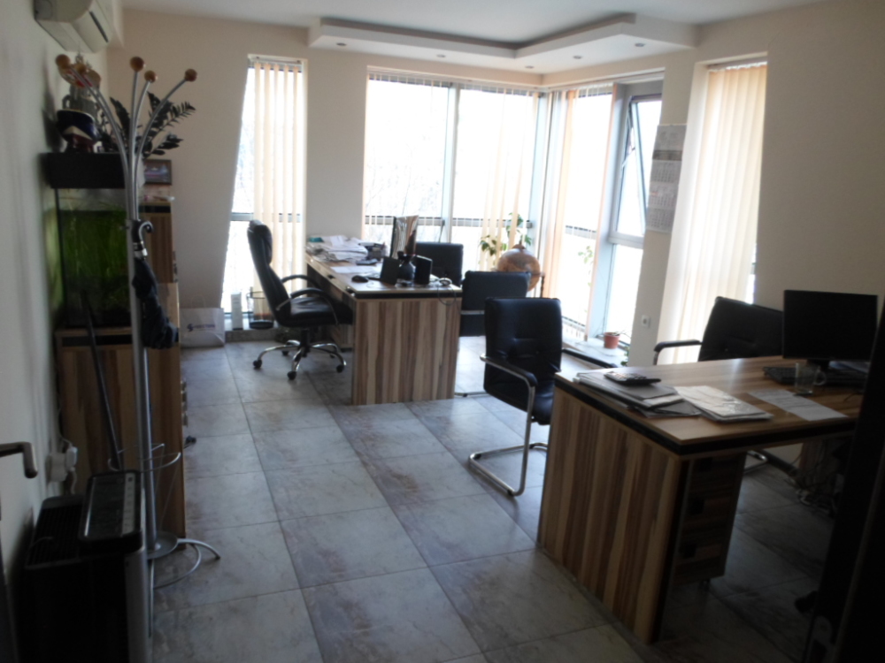 Foto 6 von 12 — Офис