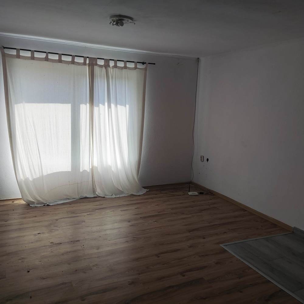 Foto 3 von 5 — Къща с парцел