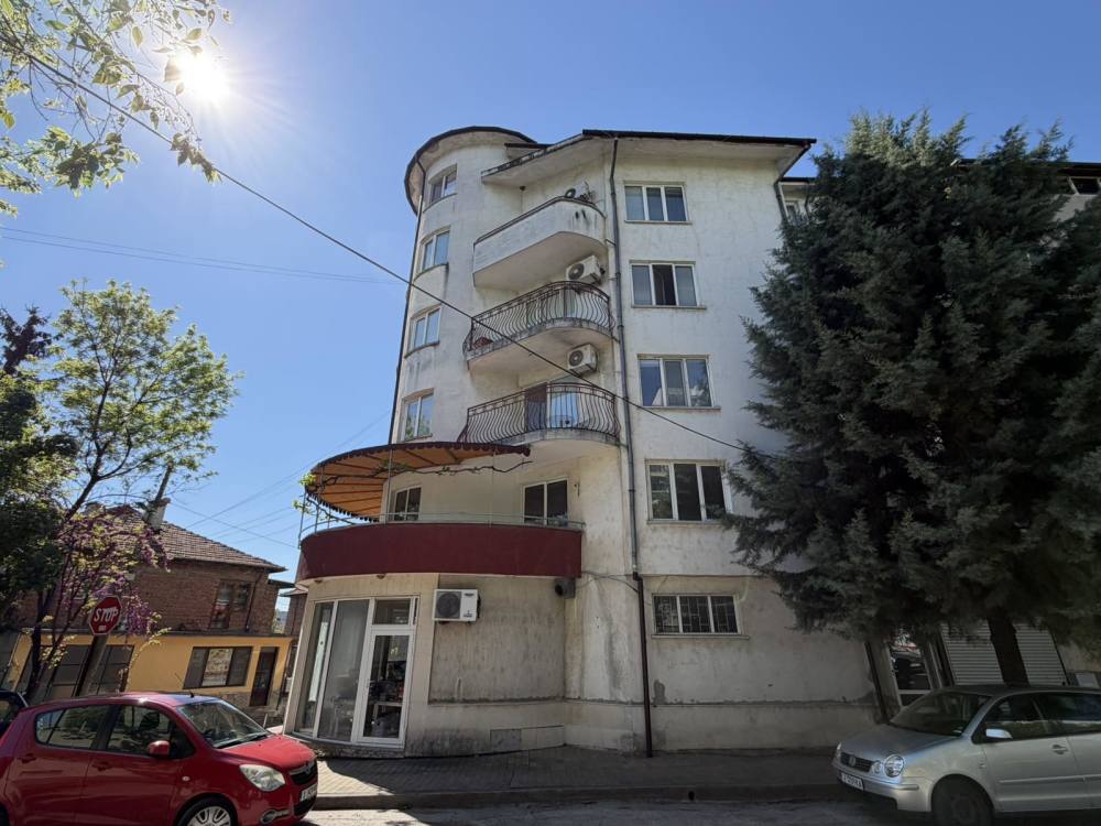 Foto 1 von 13 — Тристаен апартамент