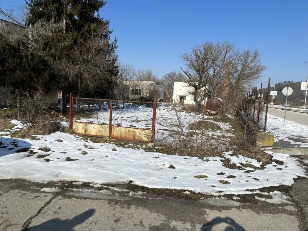 Foto 10 von 11 — Производствен имот