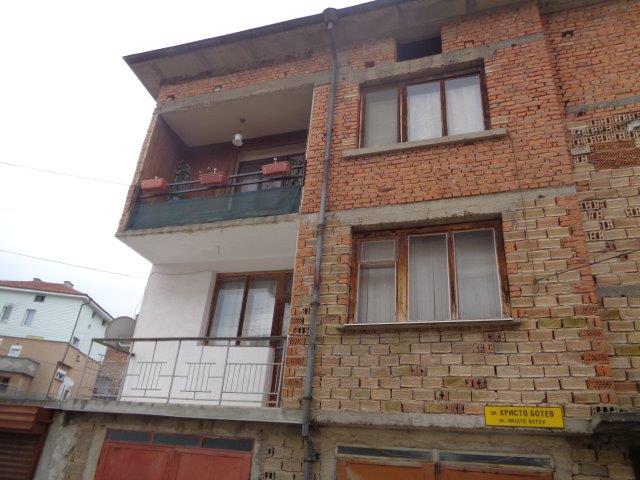 Foto 1 von 14 — Тристаен апартамент