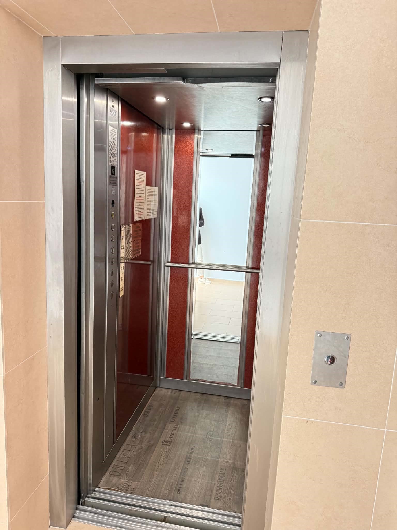 Foto 8 von 14 — Едностаен апартамент