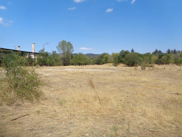 Foto 11 von 14 — Производствен имот