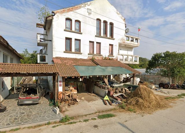 Foto 2 von 6 — Къща