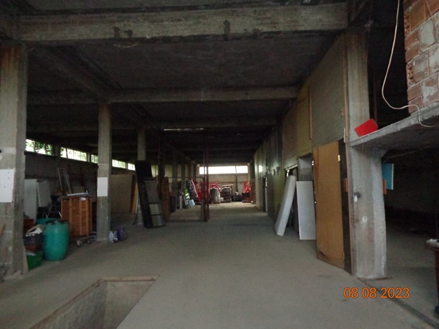 Foto 9 von 13 — Производствен имот