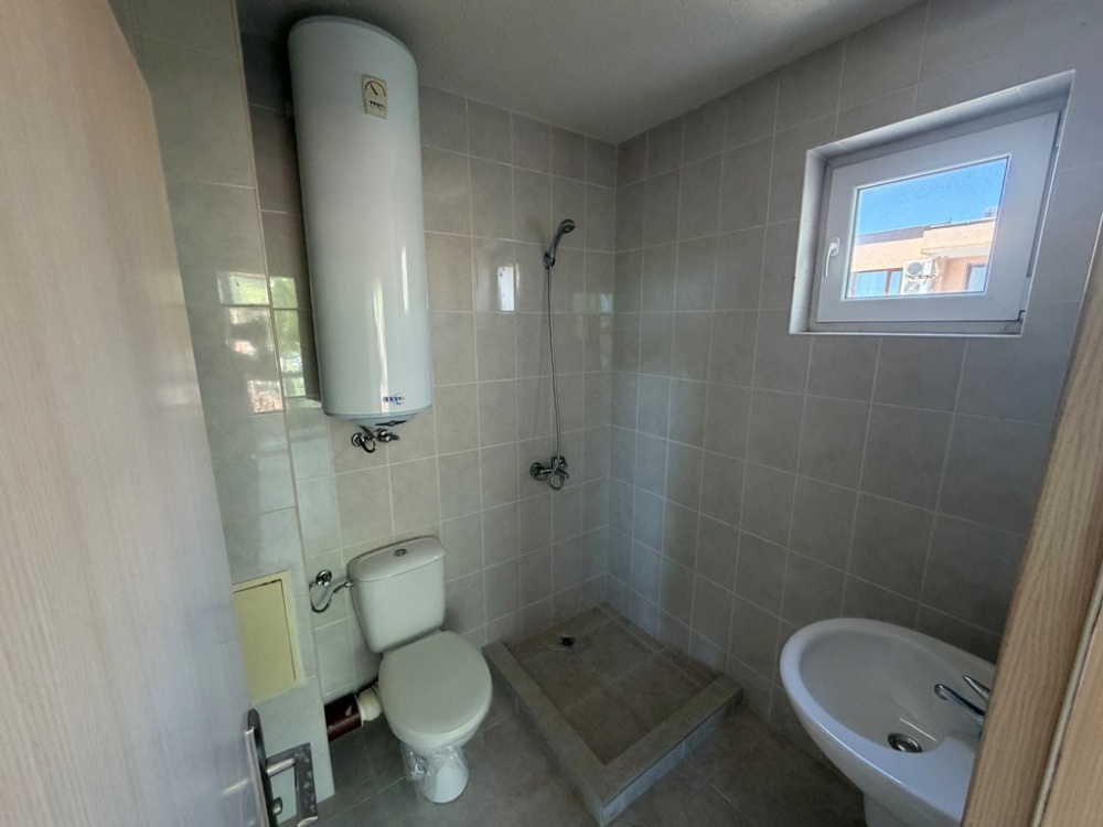Foto 5 von 16 — Едностаен апартамент