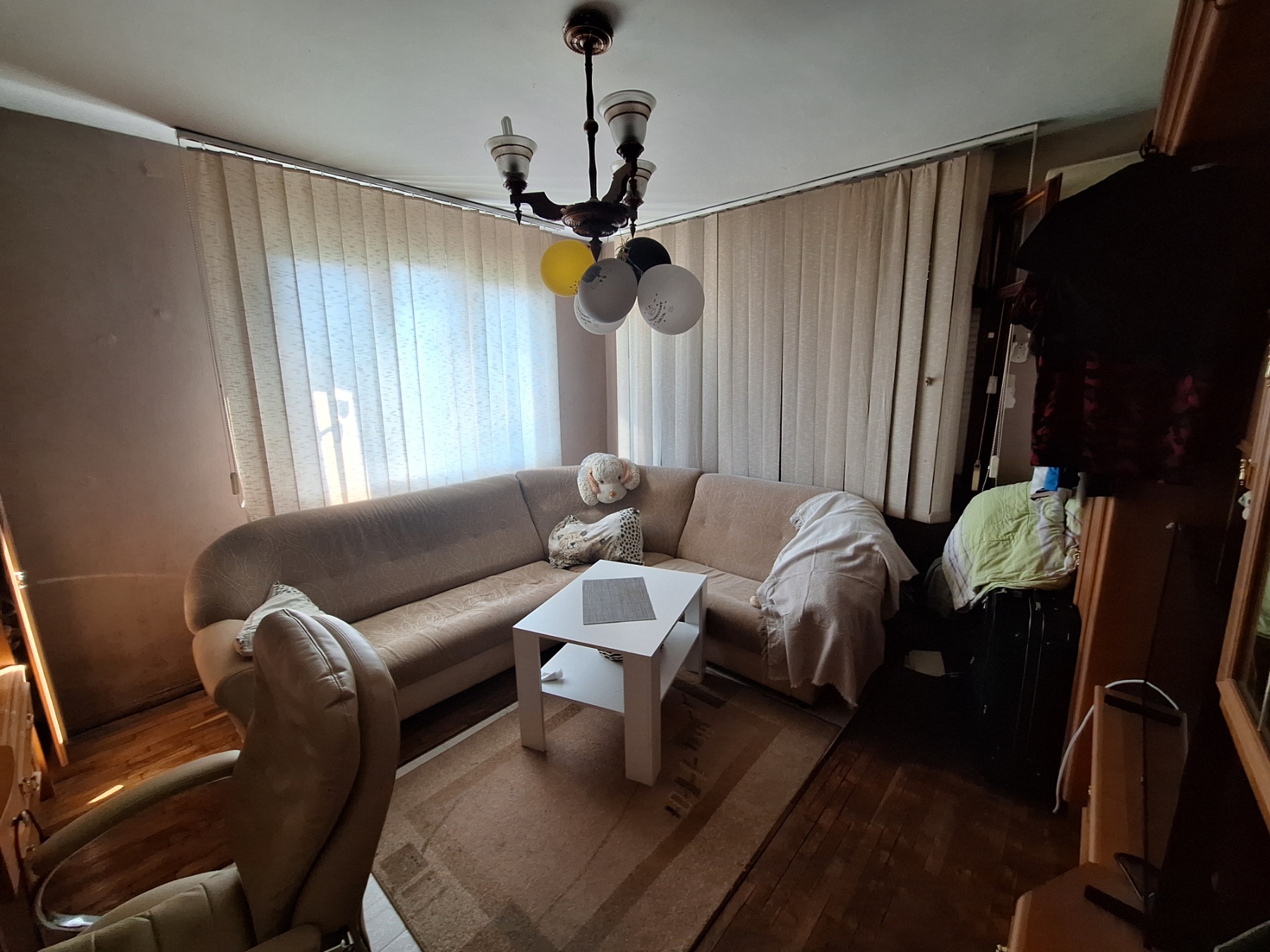 Foto 7 von 9 — Етаж от къща