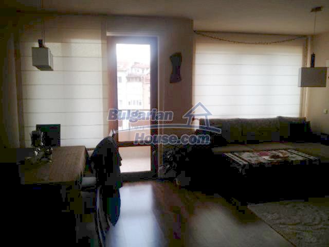 Foto 9 von 12 — Luxury two bedroom bulgarian apartment for sale in Burgas-Bratya