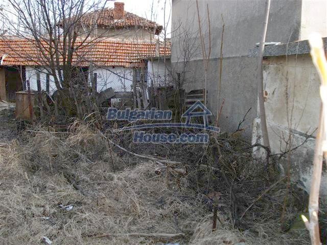 Foto 10 von 12 — Two-storey house with garden in General Toshevo
