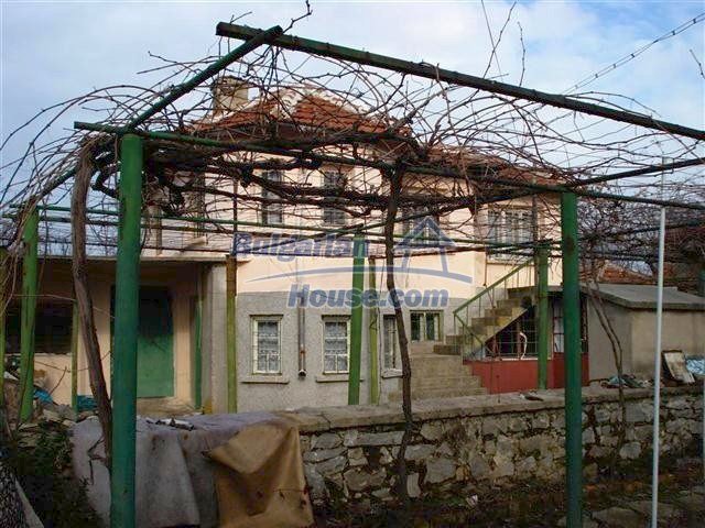 Foto 4 von 12 — Two-storey house with garden in General Toshevo