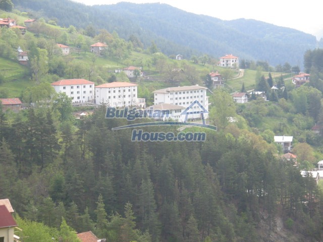 Foto 4 von 12 — Spacious land plot near the ski resort of Pamporovo