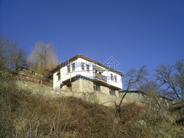 Foto 4 von 12 — Two-storey house on the slope of Rhodope Mountains