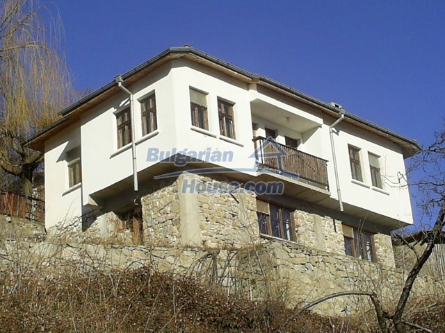Foto 5 von 12 — Two-storey house on the slope of Rhodope Mountains