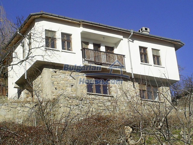 Foto 3 von 12 — Two-storey house on the slope of Rhodope Mountains